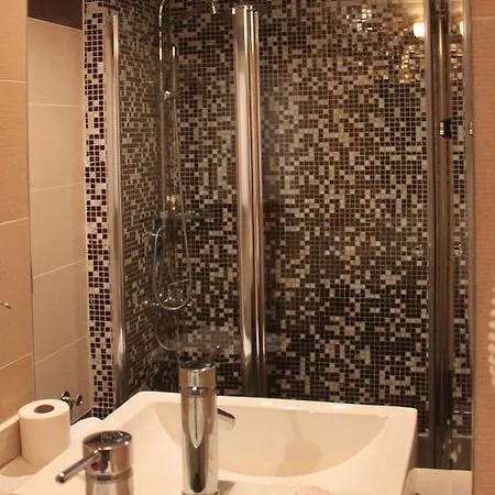 Rena Hotel