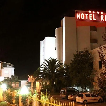 Hotel Rena 3*