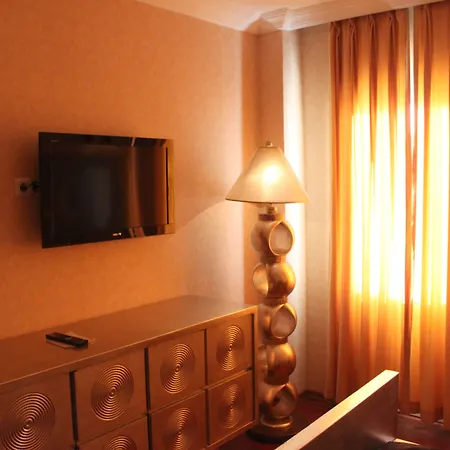 Rena 3* Küçükkuyu