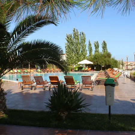 Rena 3* Küçükkuyu