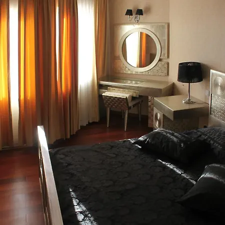 Rena Hotel Kucukkuyu