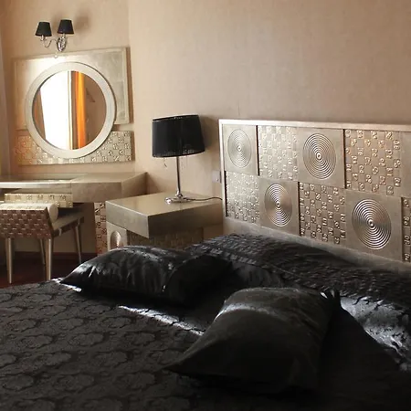 Rena Hotel 3*